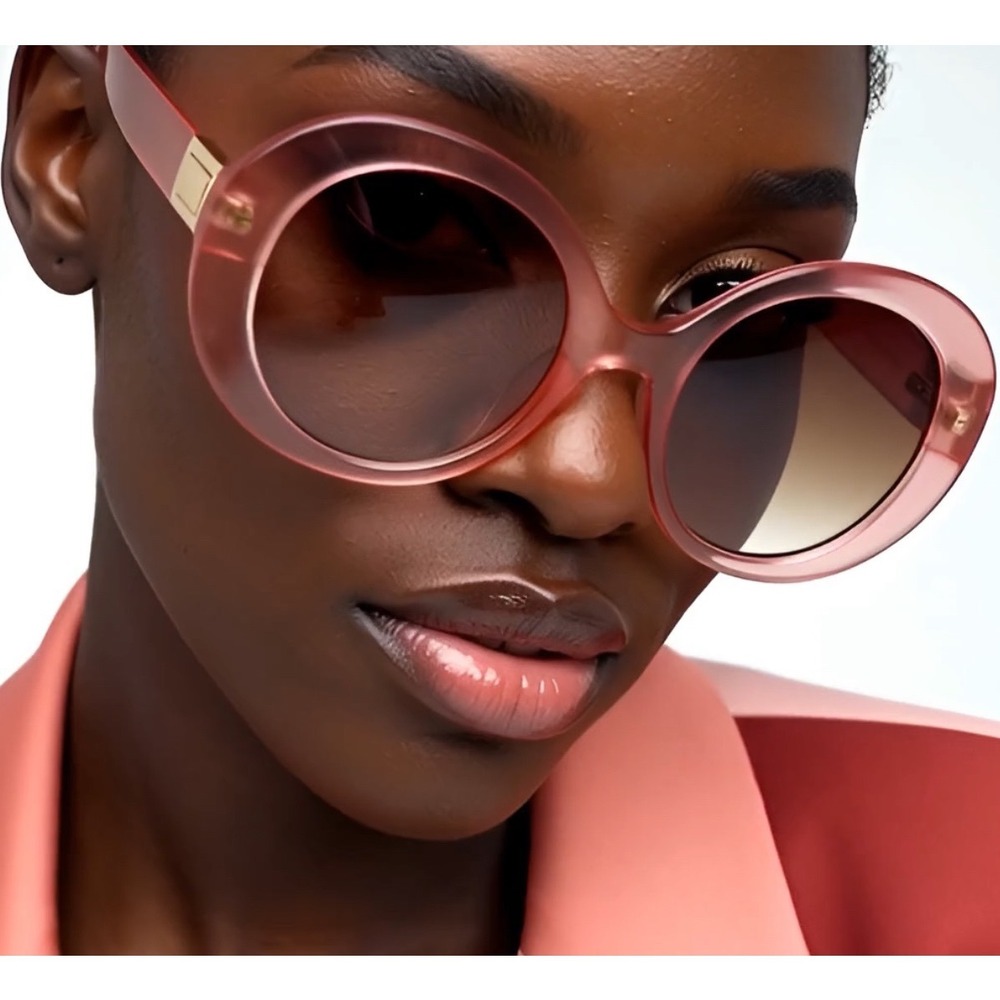 Chic Oversized Round Sunglasses Pink Translucent Gradient Lenses Gold Accent New